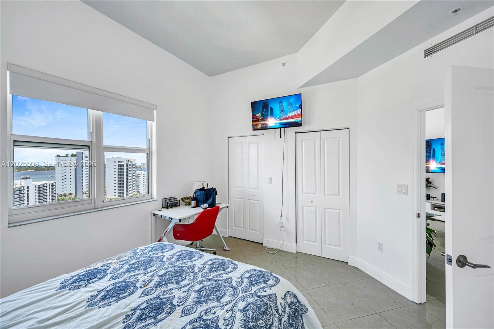 7900 Harbor Island Dr, North Bay Village FL 33141 — 16
