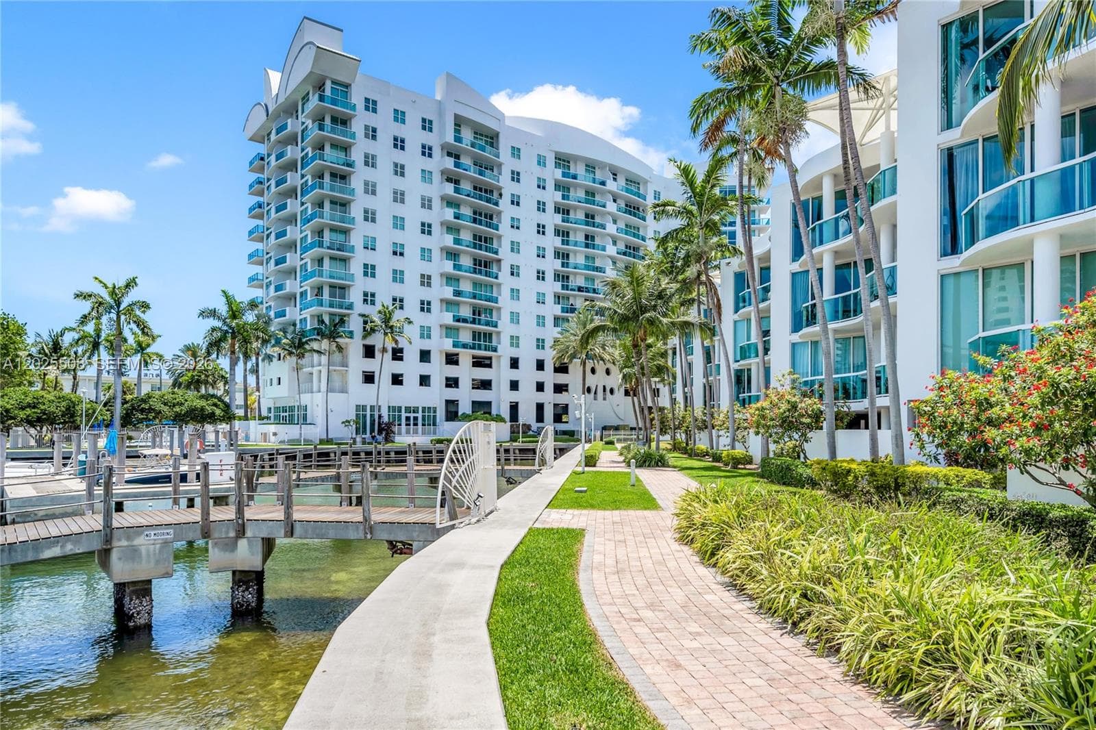 7900 Harbor Island Dr, North Bay Village FL 33141 — 22