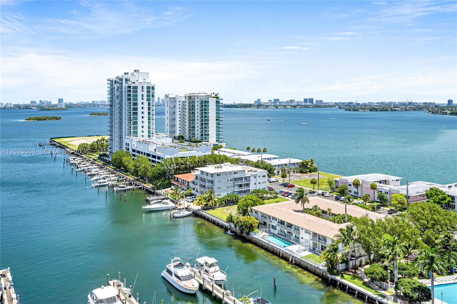 7900 Harbor Island Dr, North Bay Village FL 33141 — 20