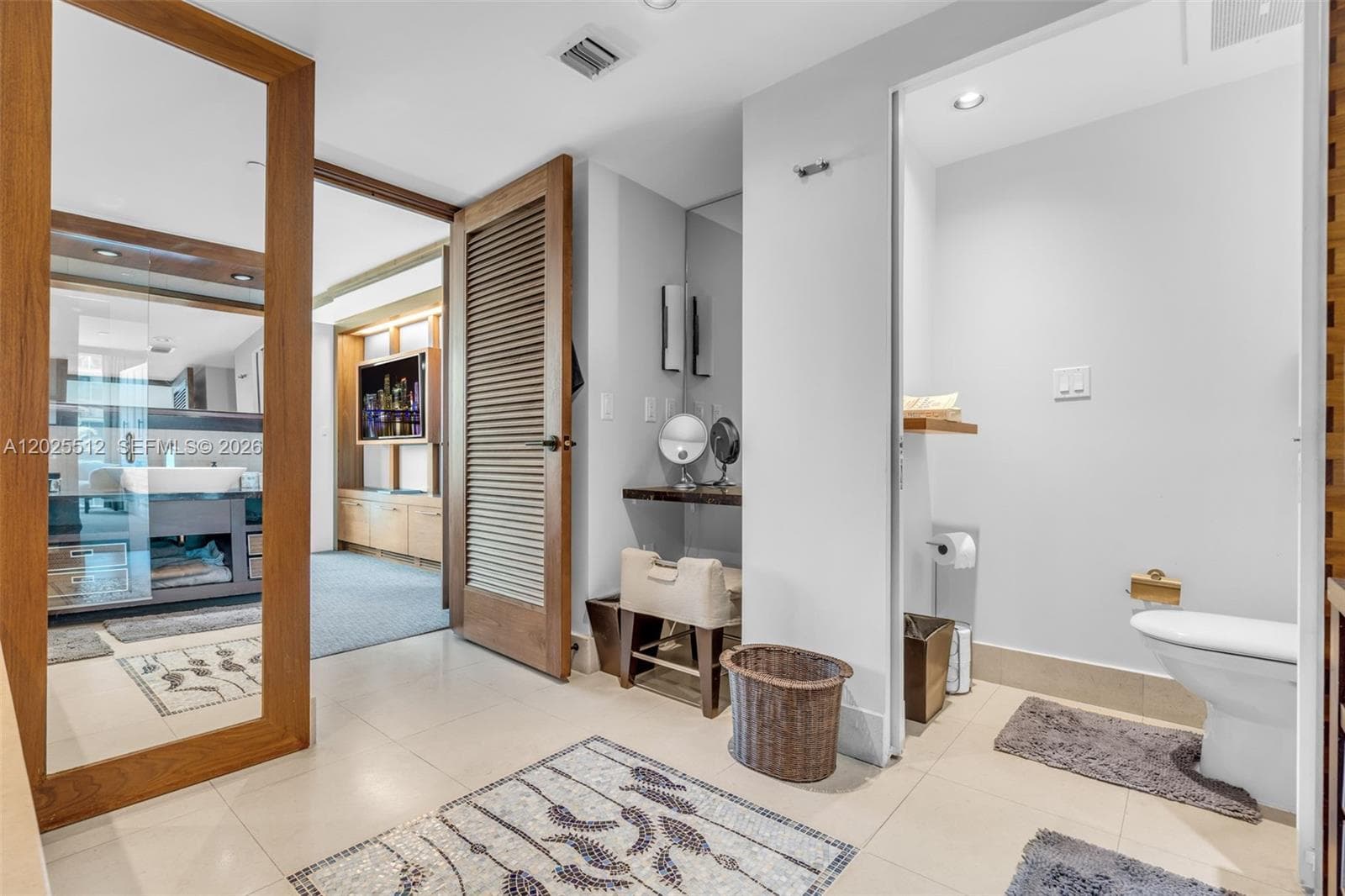 6801 Collins Ave, Miami Beach FL 33141 — 19