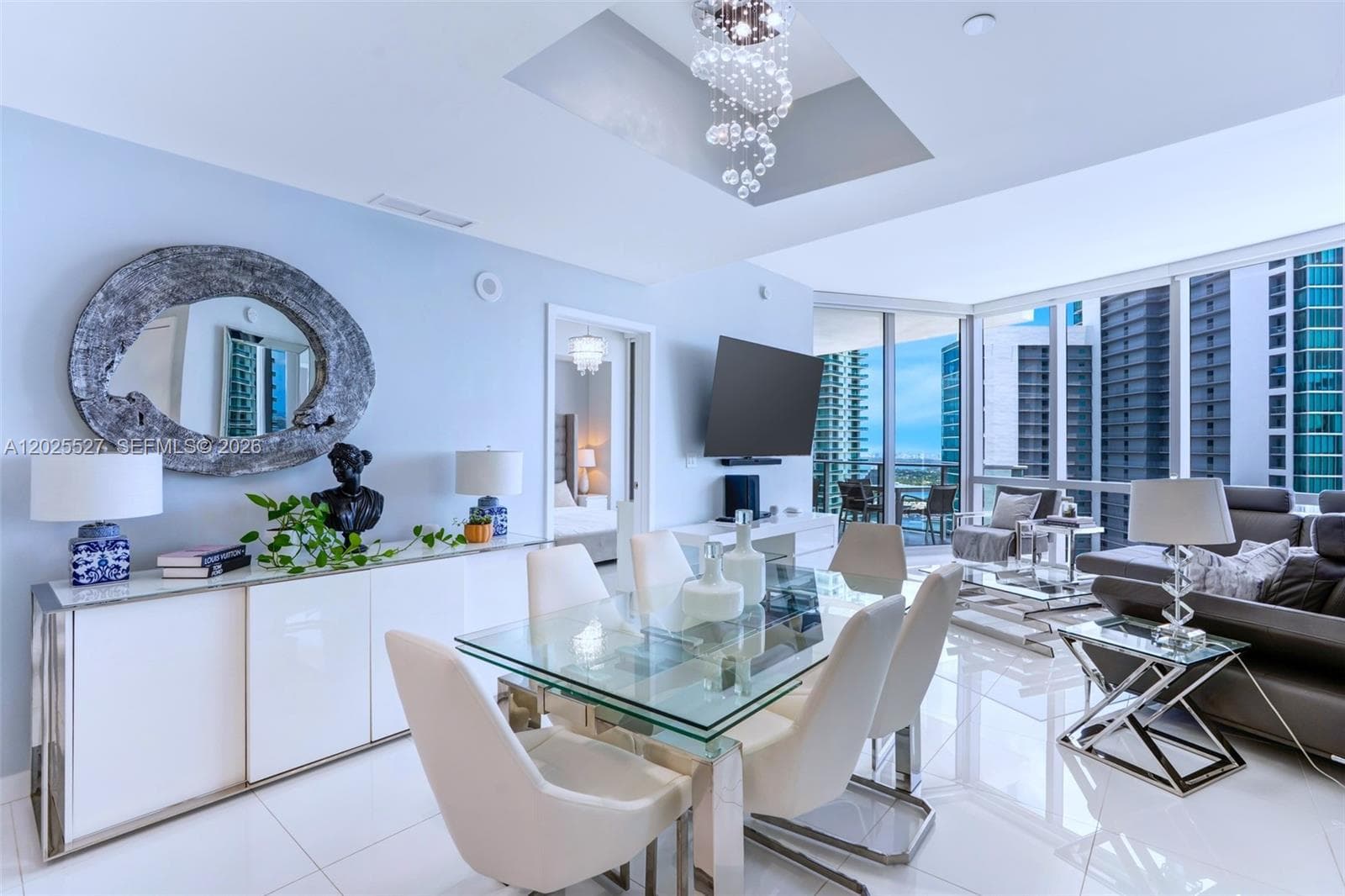 851 NE 1st Ave # 3909, Miami FL 33132 — 2
