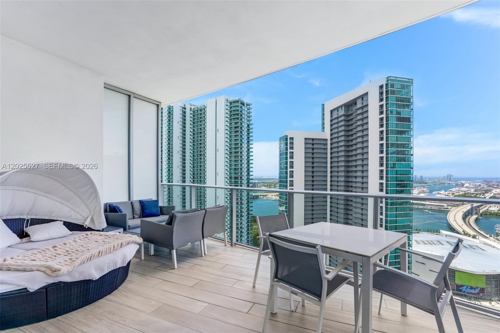 851 NE 1st Ave # 3909, Miami FL 33132 — 8