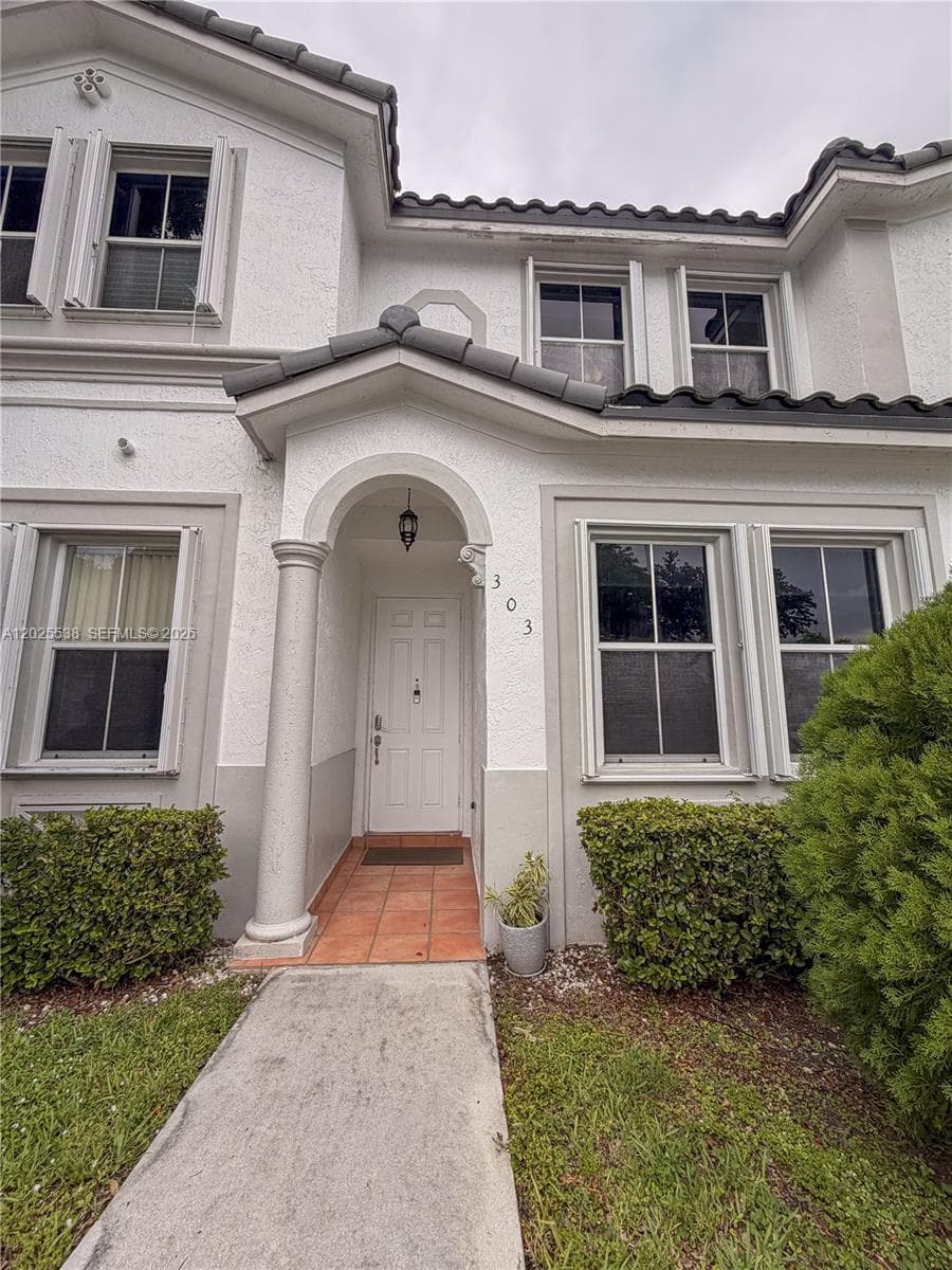 5420 NW 107th Ave # 303, Doral FL 33178 — 1