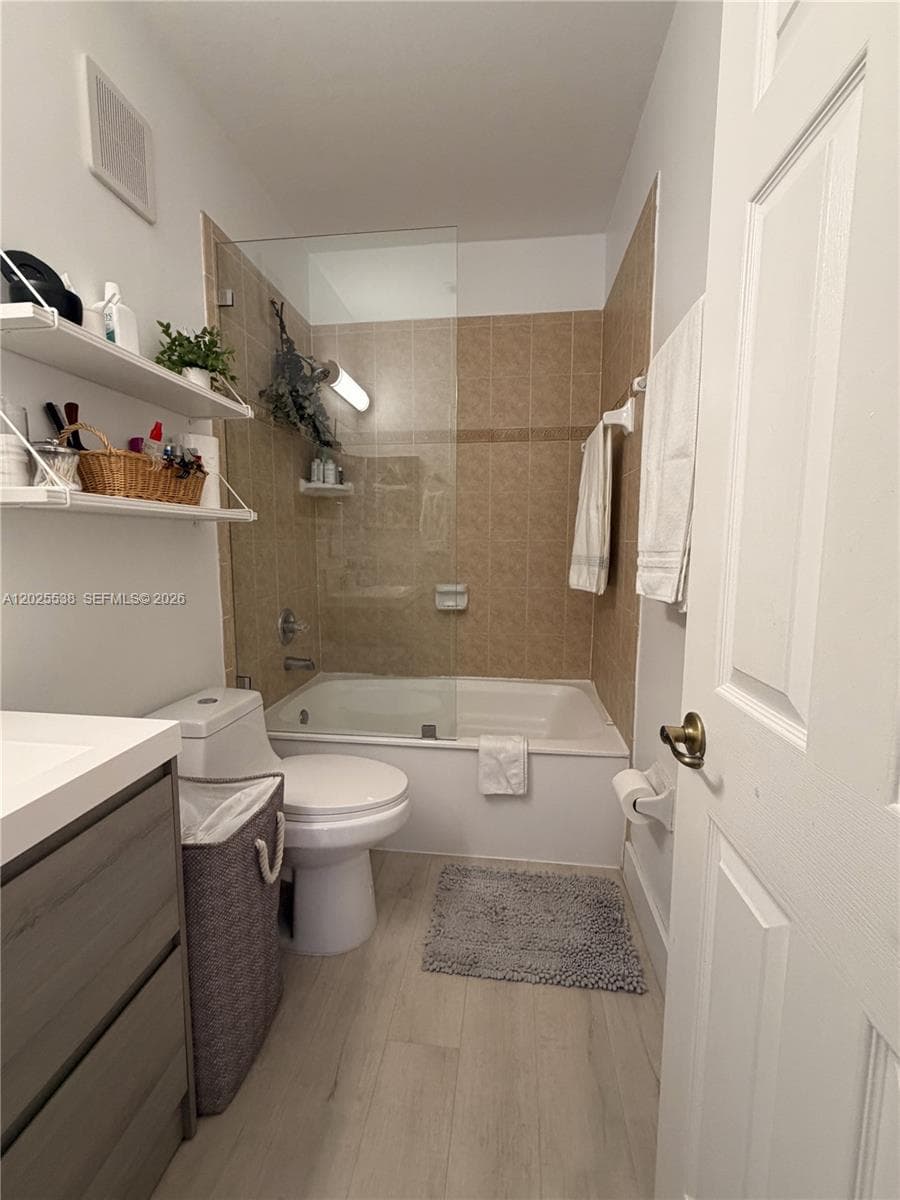 5420 NW 107th Ave # 303, Doral FL 33178 — 9