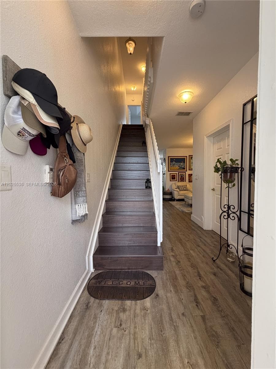5420 NW 107th Ave # 303, Doral FL 33178 — 19