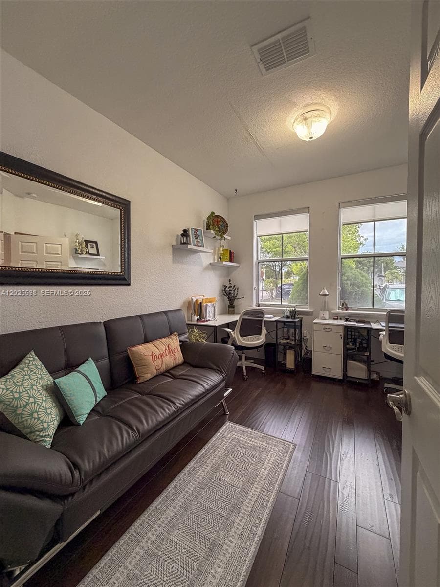 5420 NW 107th Ave # 303, Doral FL 33178 — 35