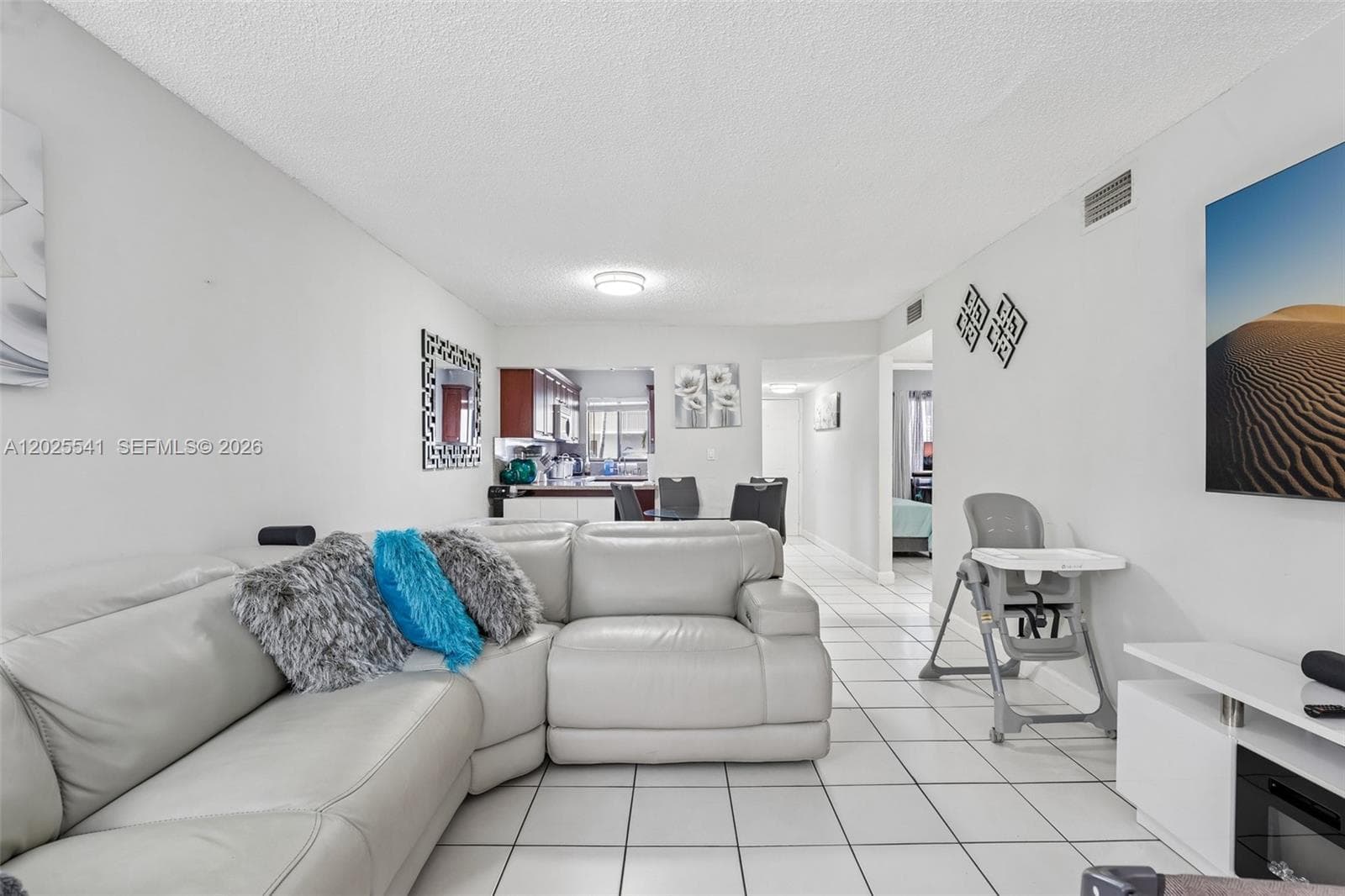 6041 W 24th Ave # 103, Hialeah FL 33016 — 7