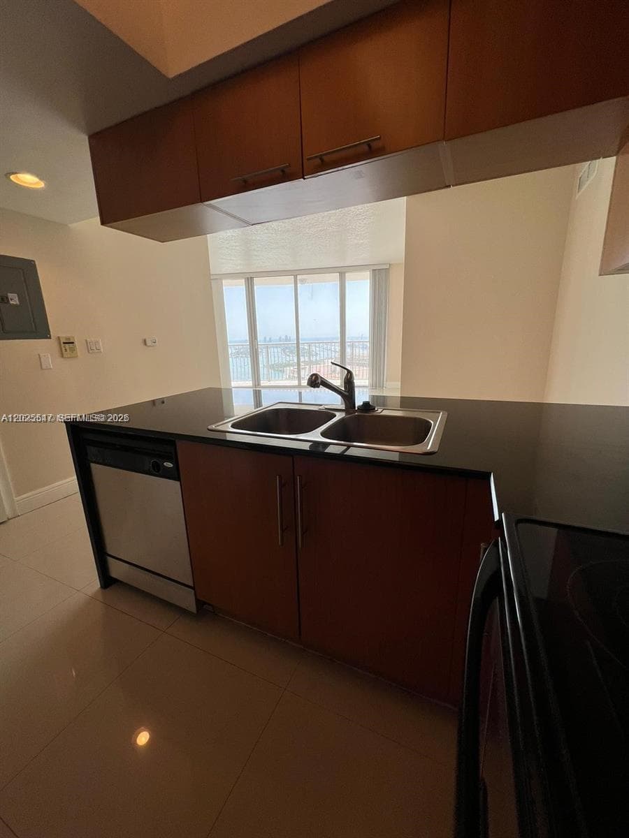 1750 N Bayshore Dr # 4502, Miami FL 33132 — 8