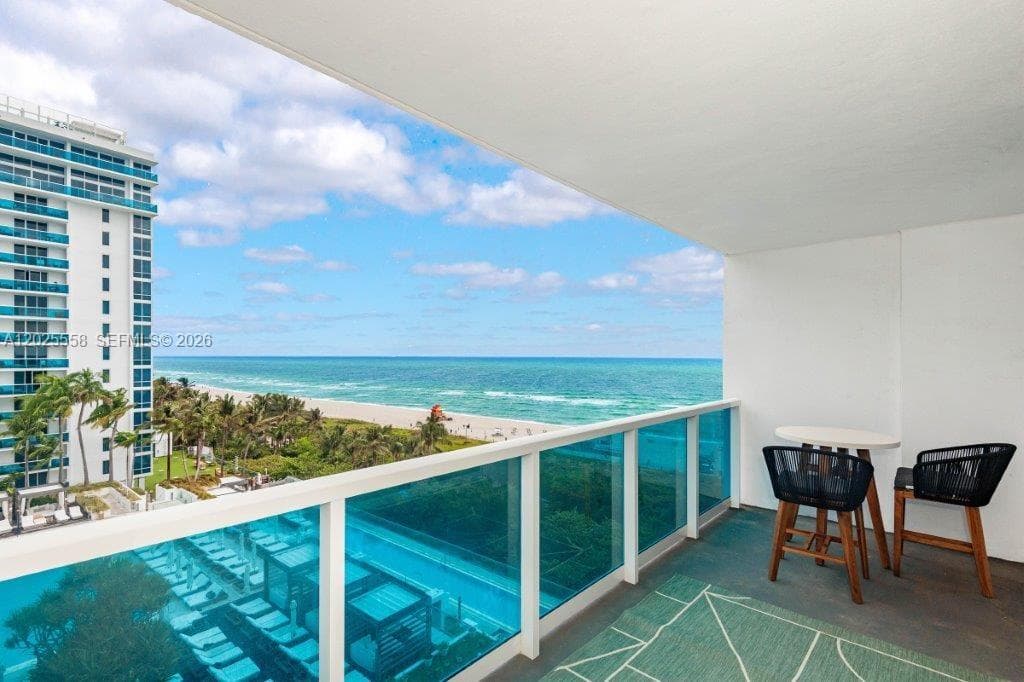 2301 Collins Ave # 811, Miami Beach FL 33139 — 23