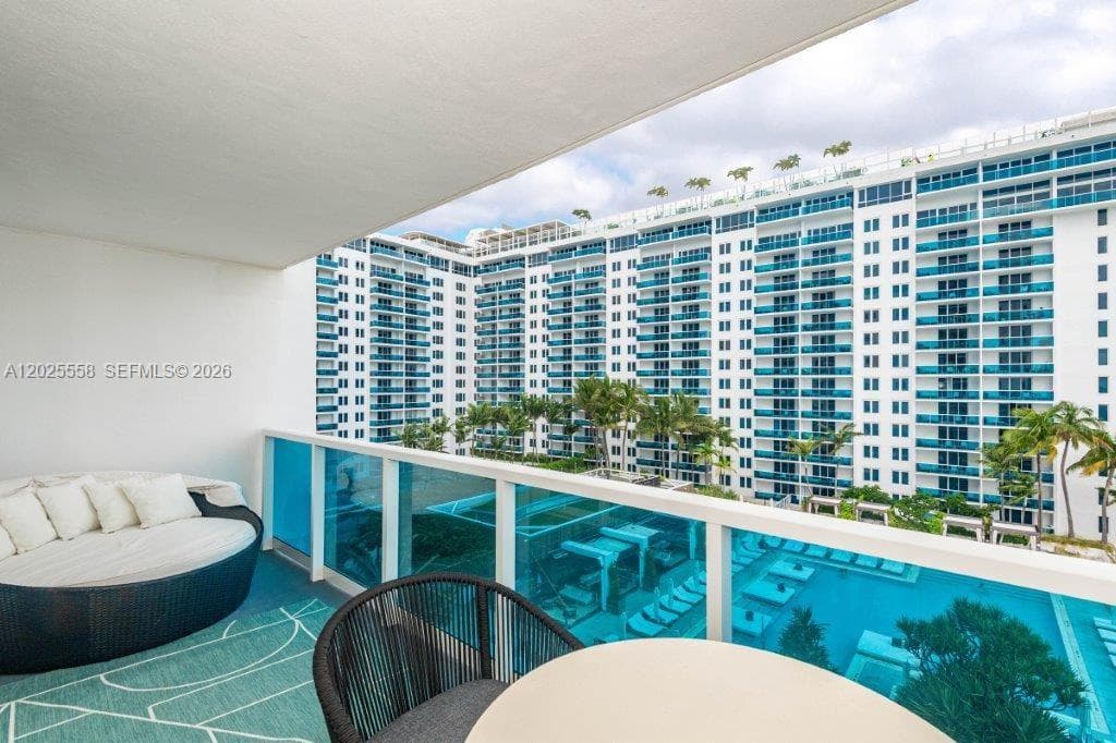 2301 Collins Ave # 811, Miami Beach FL 33139 — 26