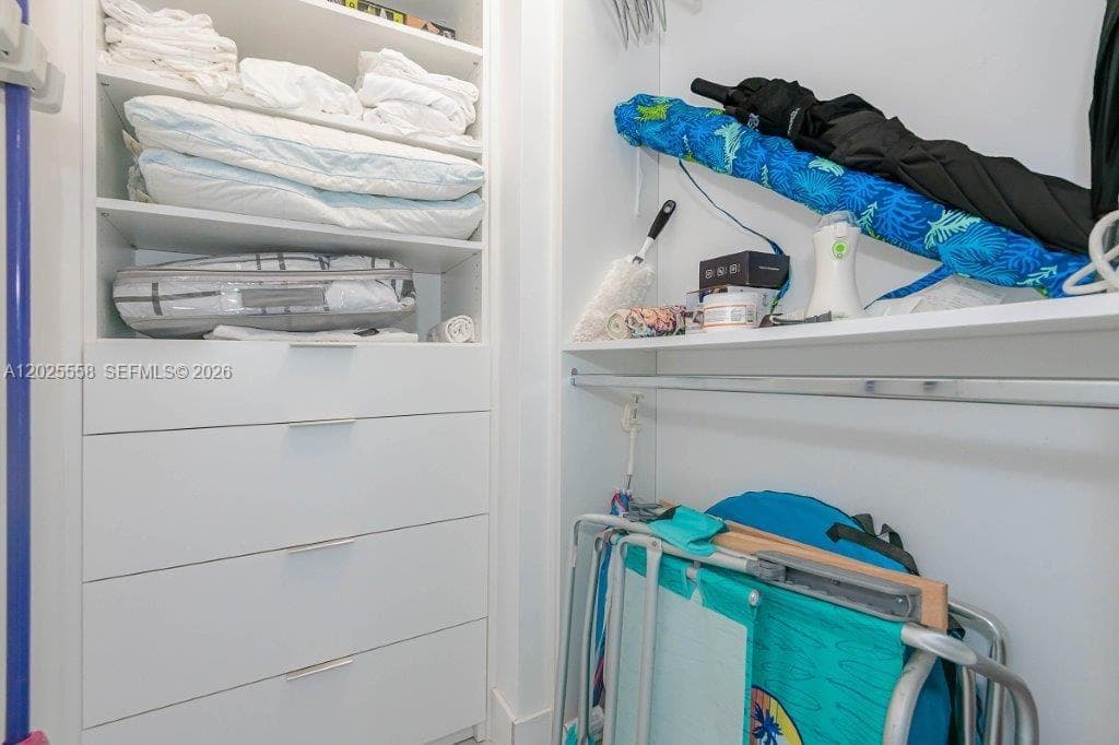 2301 Collins Ave # 811, Miami Beach FL 33139 — 22