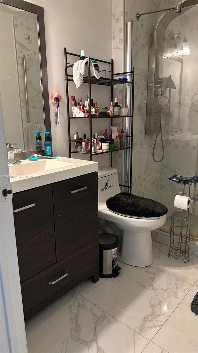 Weitzer Serena Lakes Town, Miami, FL — 8