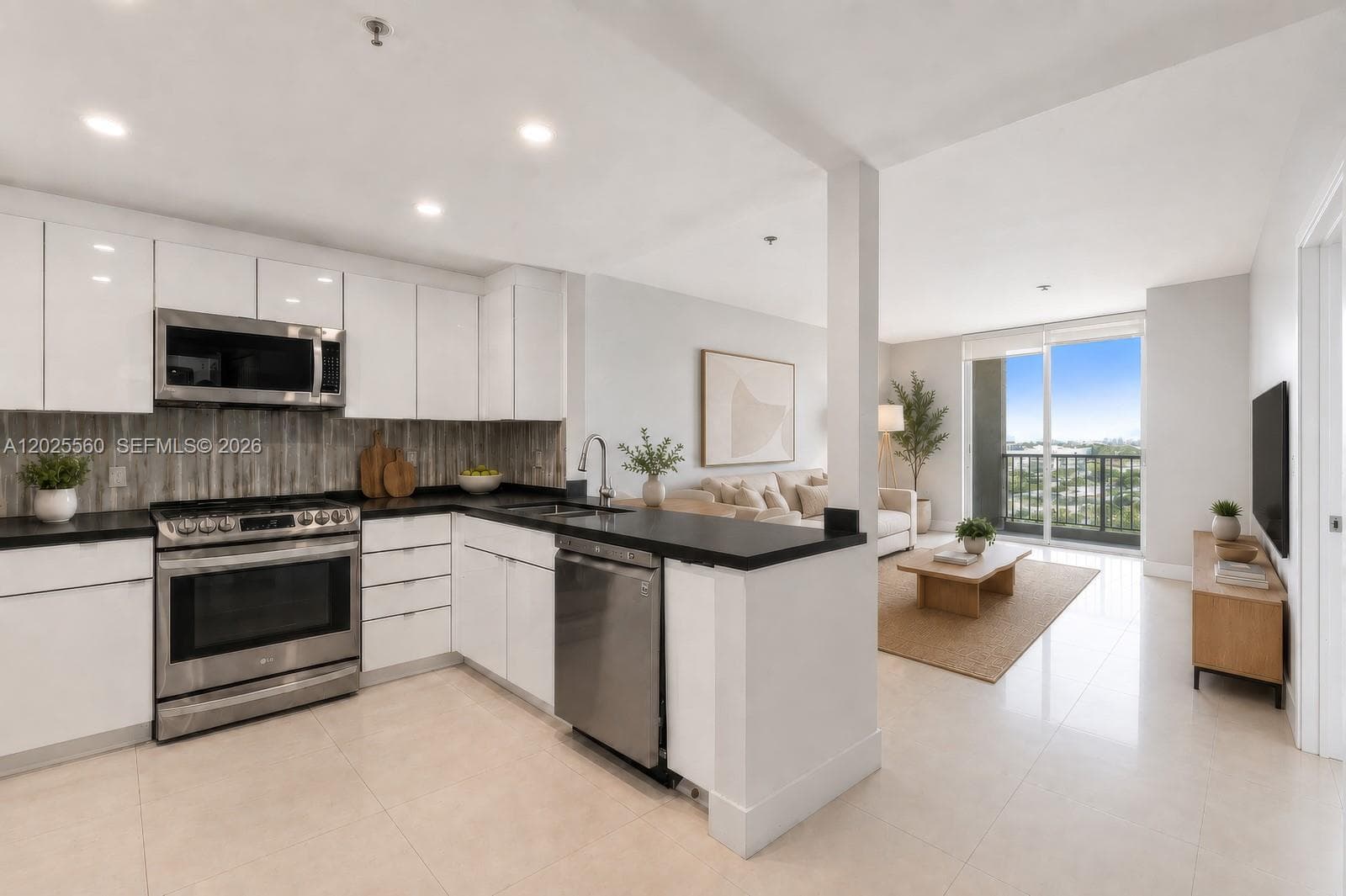1250 S Miami Ave # 1109, Miami FL 33130 — 1