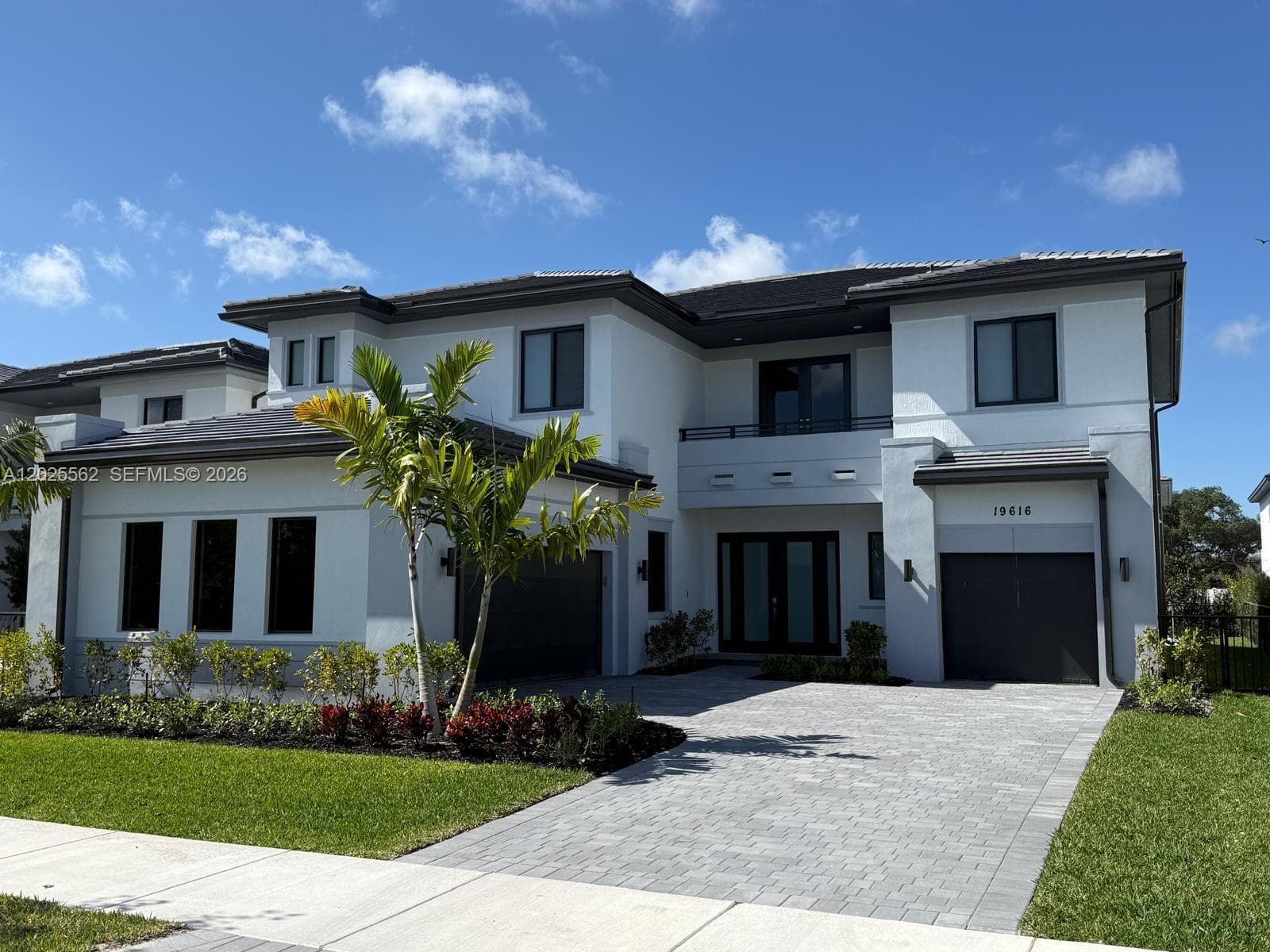 19616 NE 14th Ct, Miami FL 33179 — 1