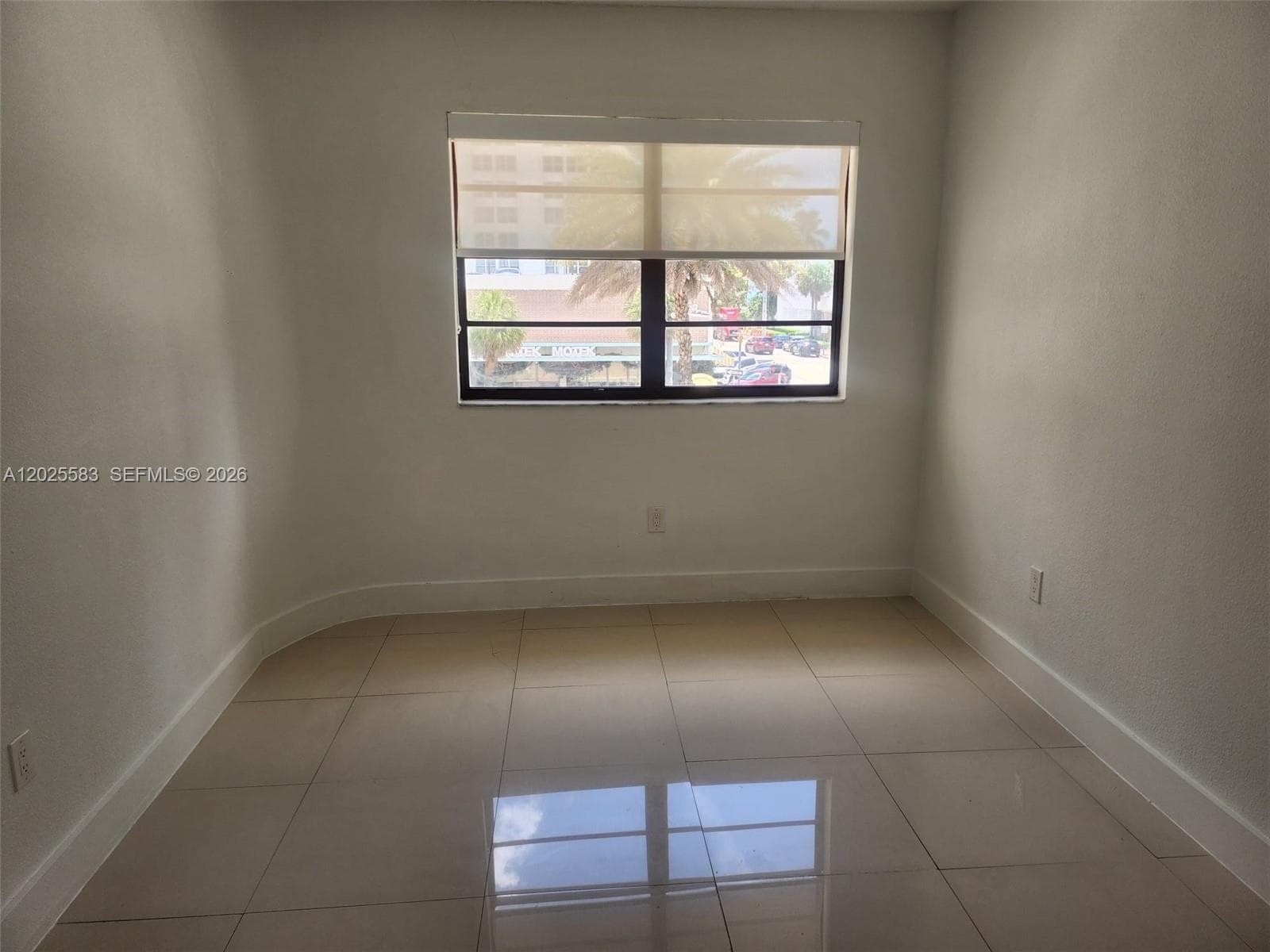 2700 Collins Ave # 208, Miami Beach FL 33140 — 5