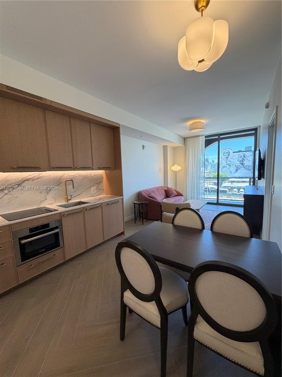 2700 NW 2nd ave # 416, Miami FL 33127 — 17