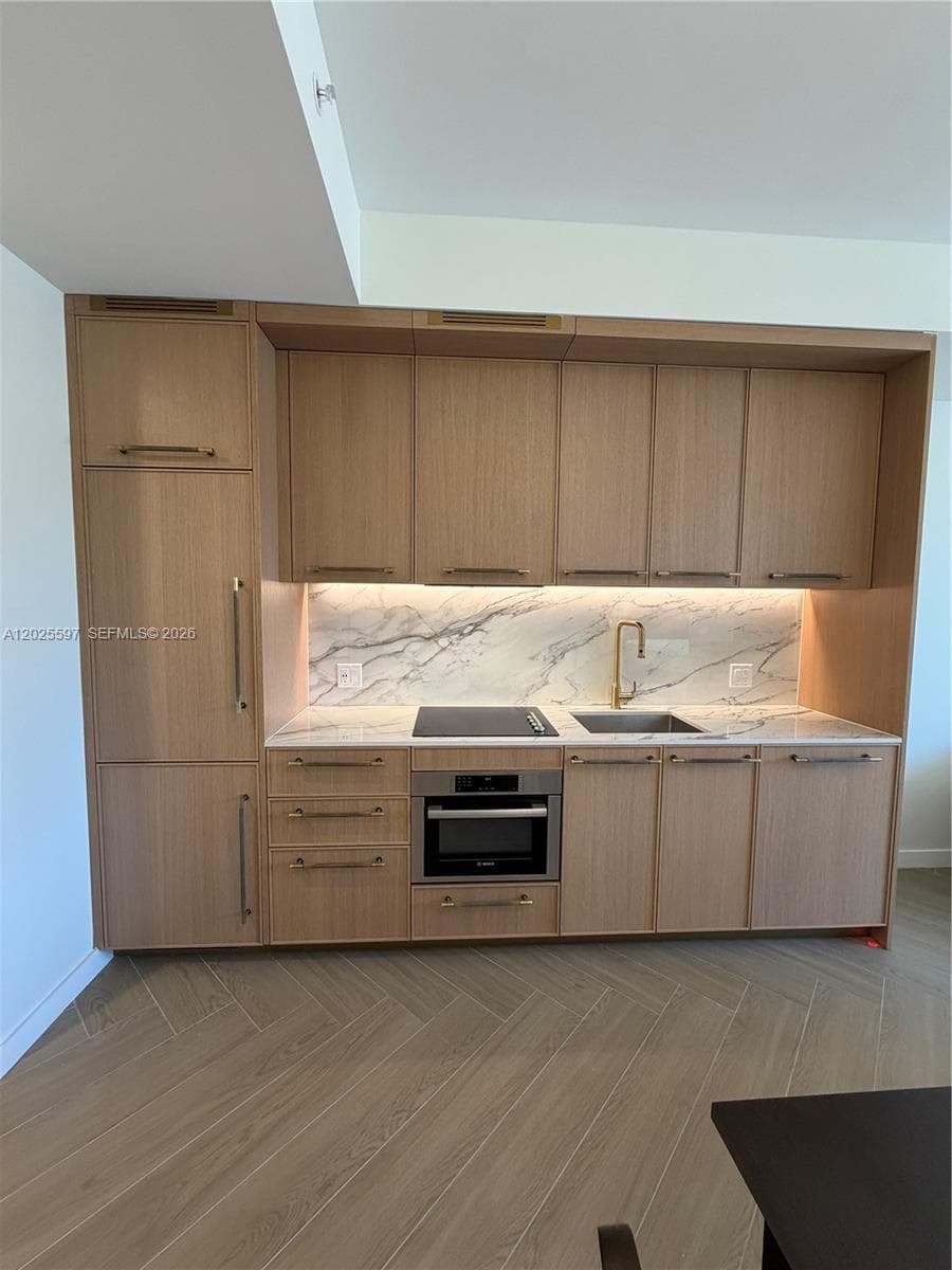 2700 NW 2nd ave # 416, Miami FL 33127 — 16