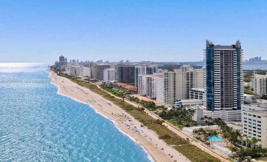6301 Collins Ave # 1207, Miami Beach FL 33141 — 42