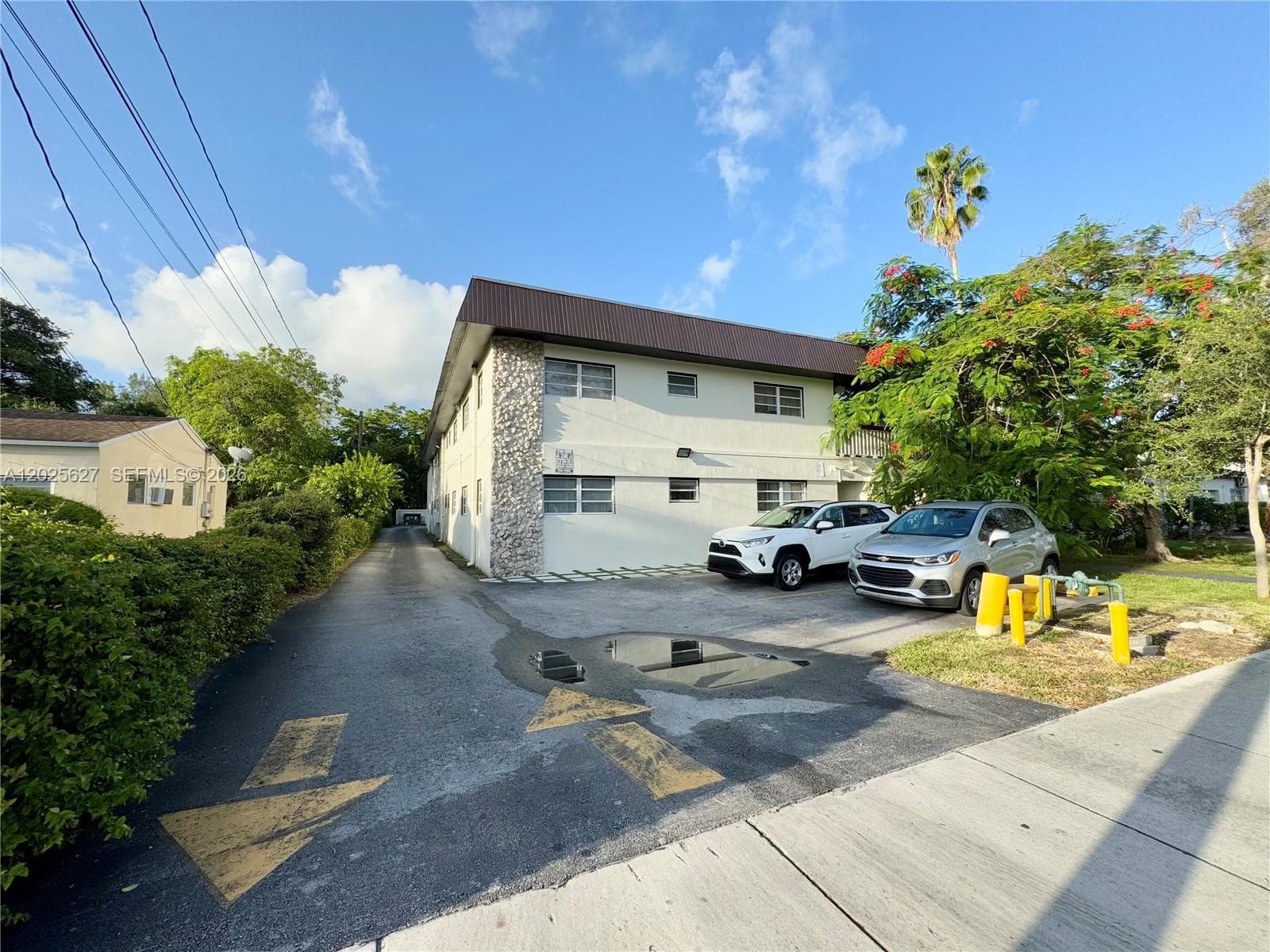610 NE 123rd St # 203, North Miami FL 33161 — 3