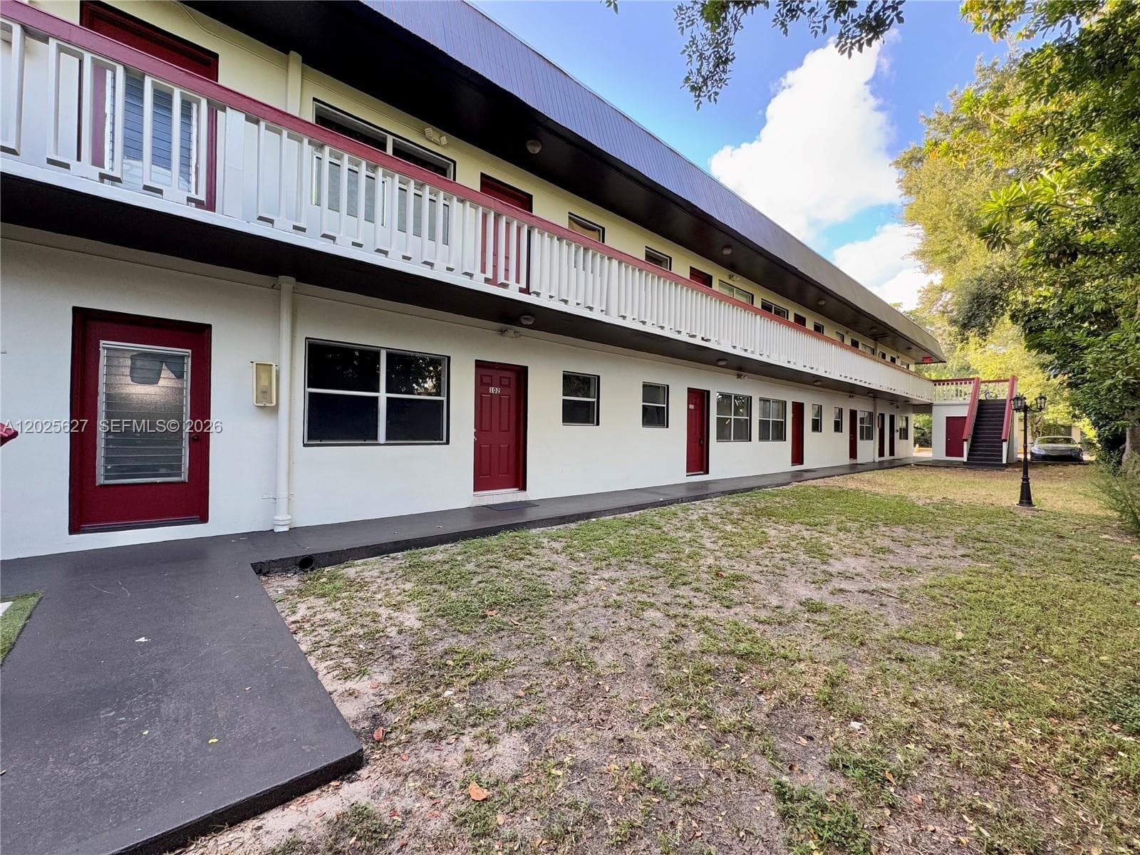 610 NE 123rd St # 203, North Miami FL 33161 — 5