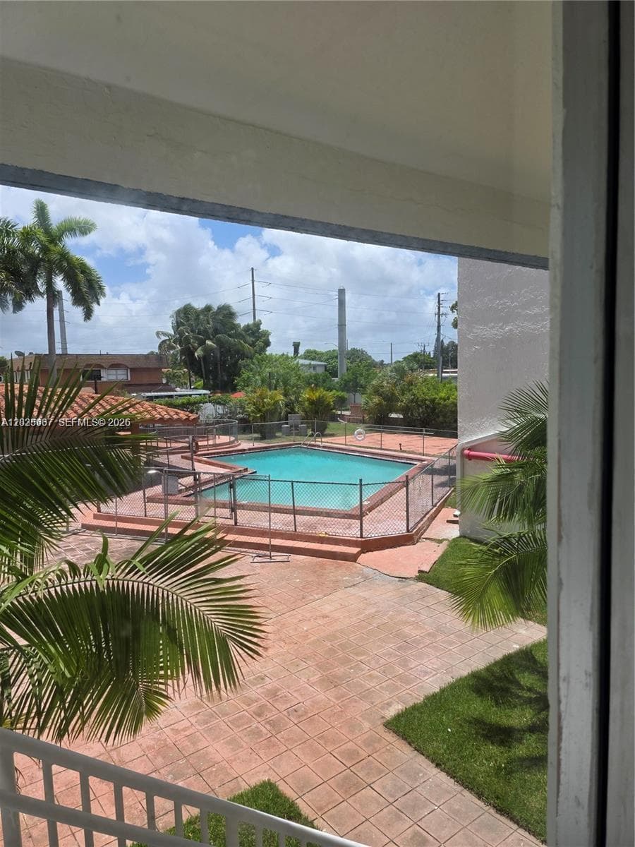 5050 NW 7th St # 610, Miami FL 33126 — 26