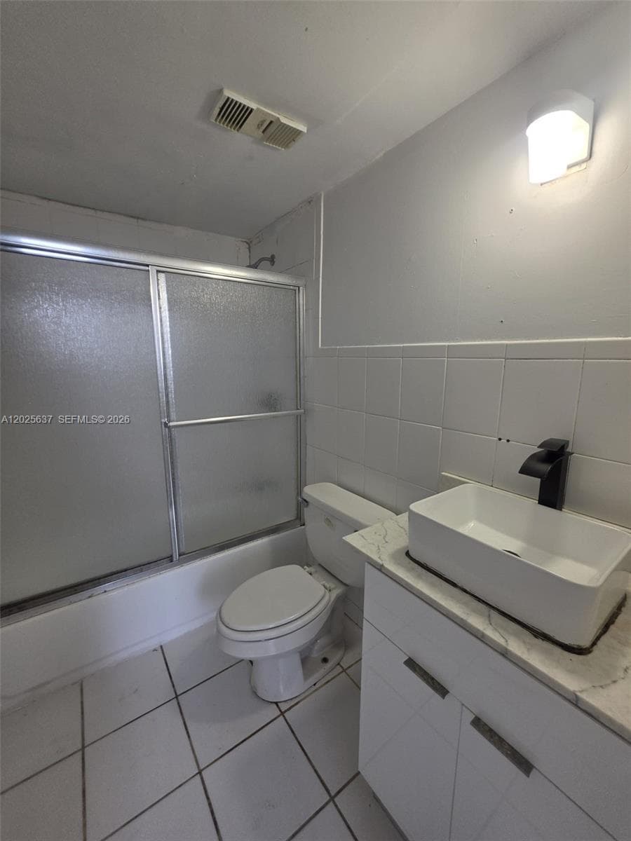 5050 NW 7th St # 610, Miami FL 33126 — 20