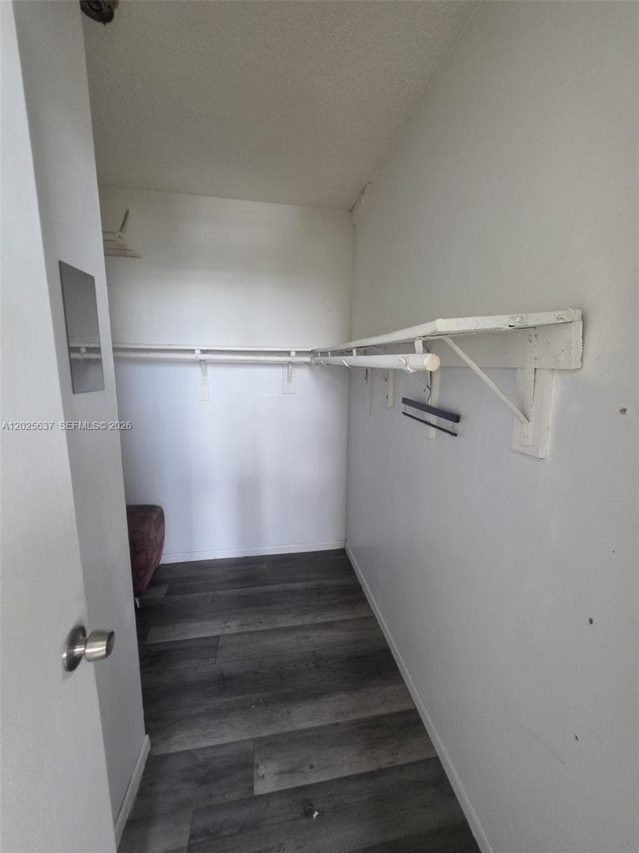 5050 NW 7th St # 610, Miami FL 33126 — 18