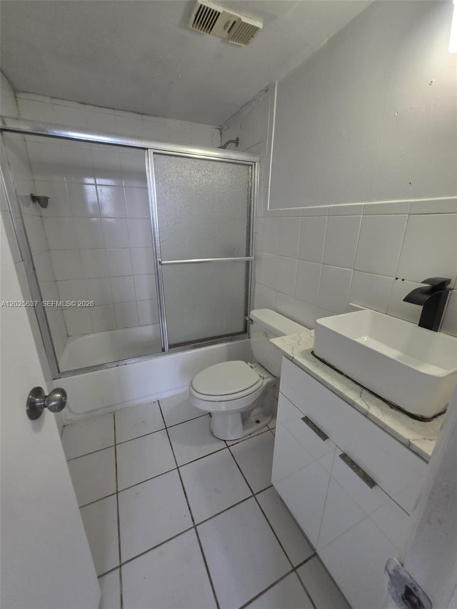5050 NW 7th St # 610, Miami FL 33126 — 19