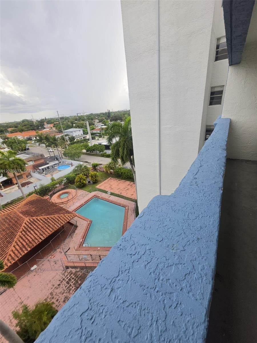 5050 NW 7th St # 610, Miami FL 33126 — 21