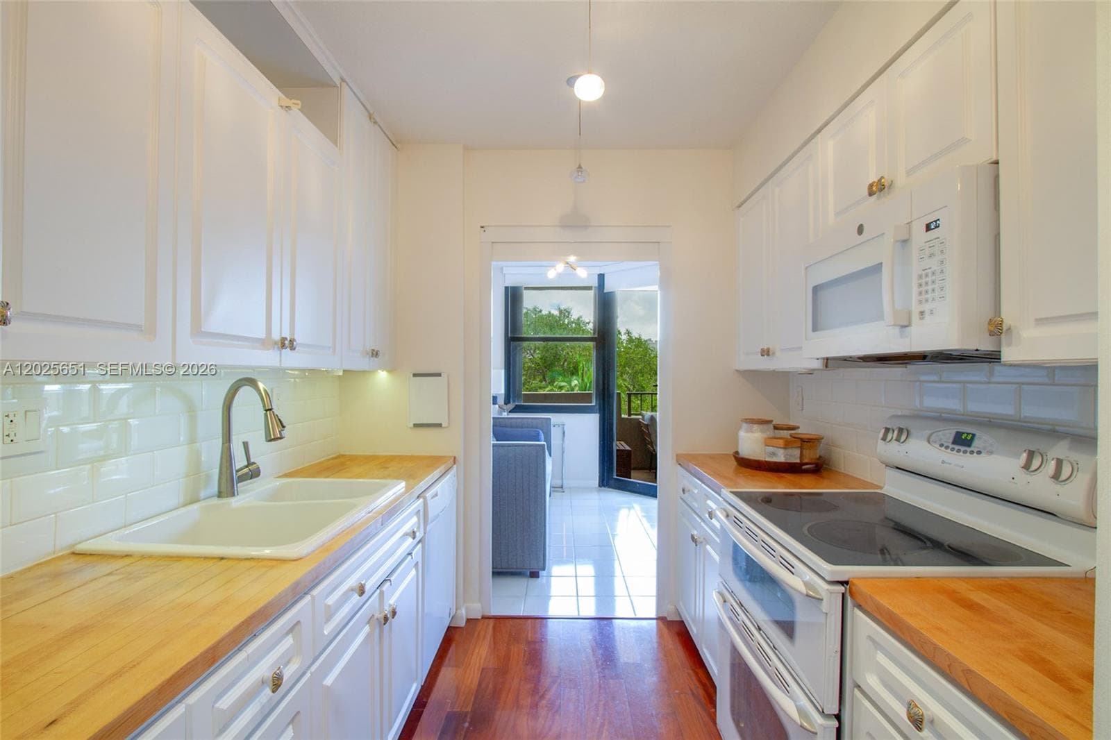 181 Crandon Blvd # 405, Key Biscayne FL 33149 — 7