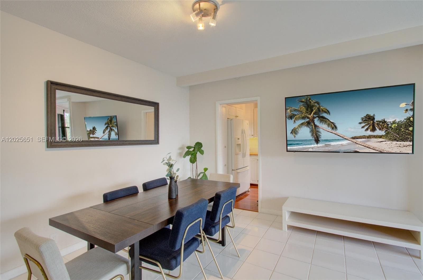 181 Crandon Blvd # 405, Key Biscayne FL 33149 — 3