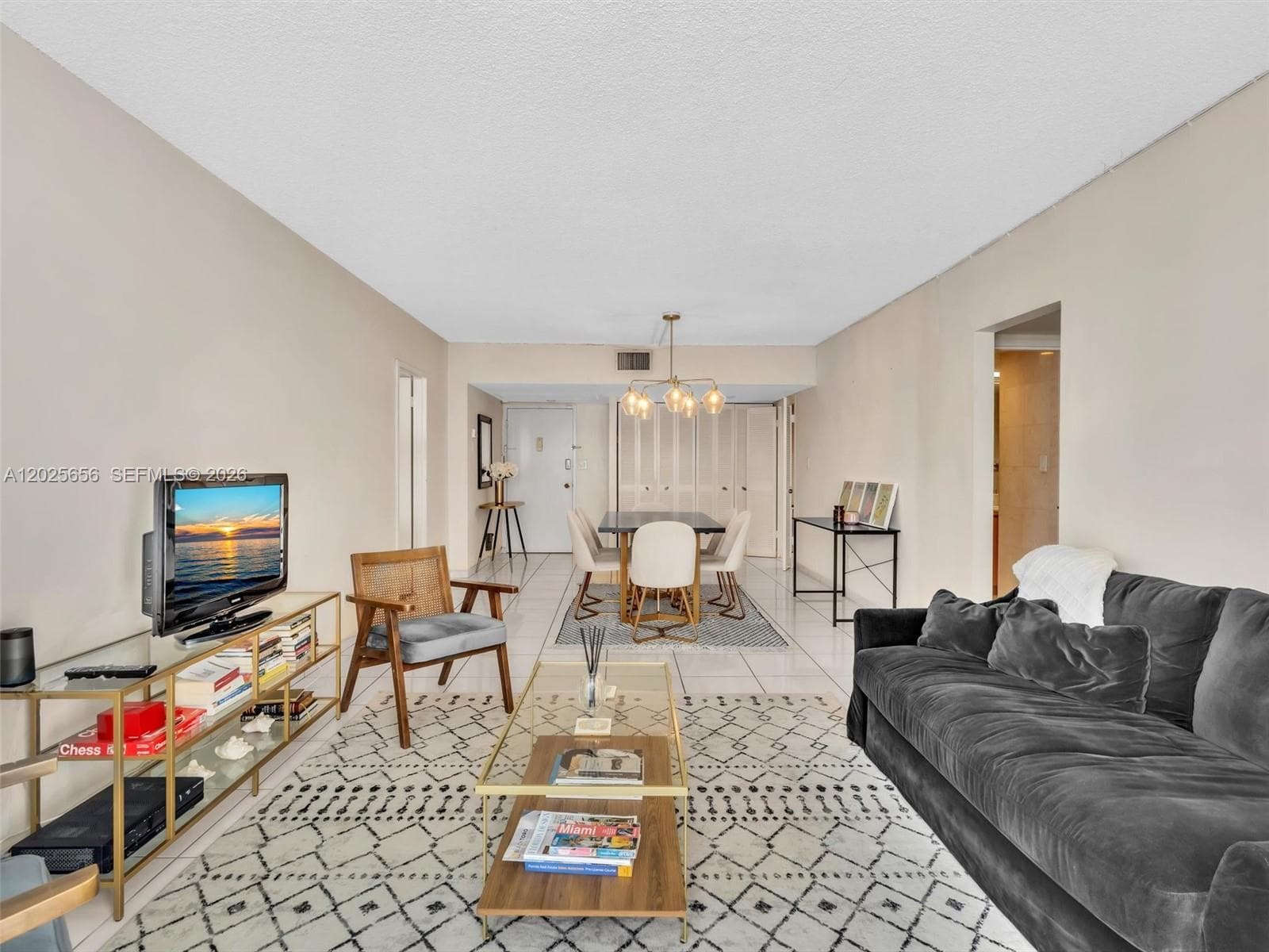 5401 Collins Ave # 107, Miami Beach FL 33140 — 6