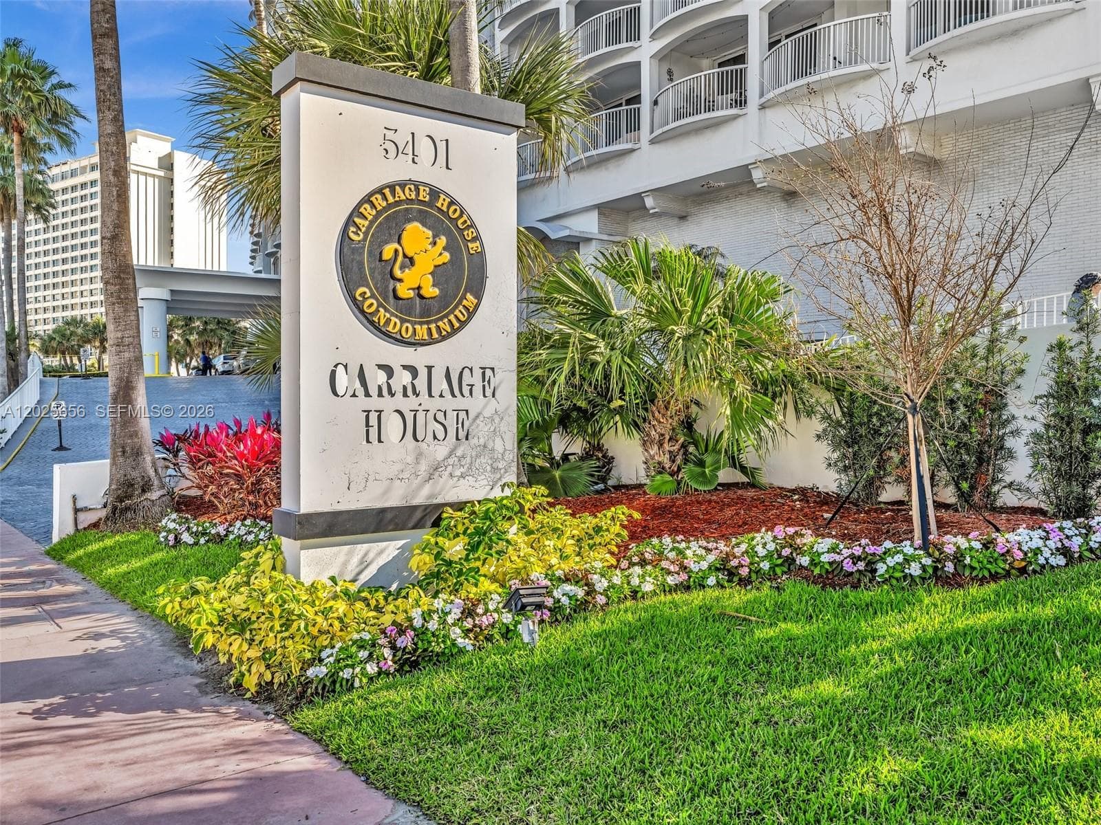 5401 Collins Ave # 107, Miami Beach FL 33140 — 25