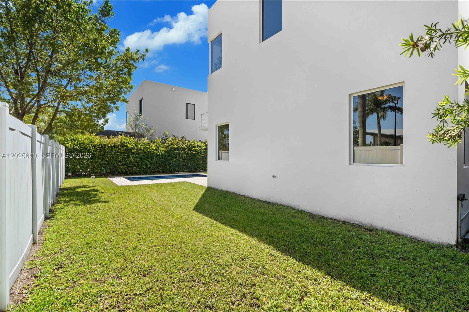 9915 NW 75th St, Doral FL 33178 — 42