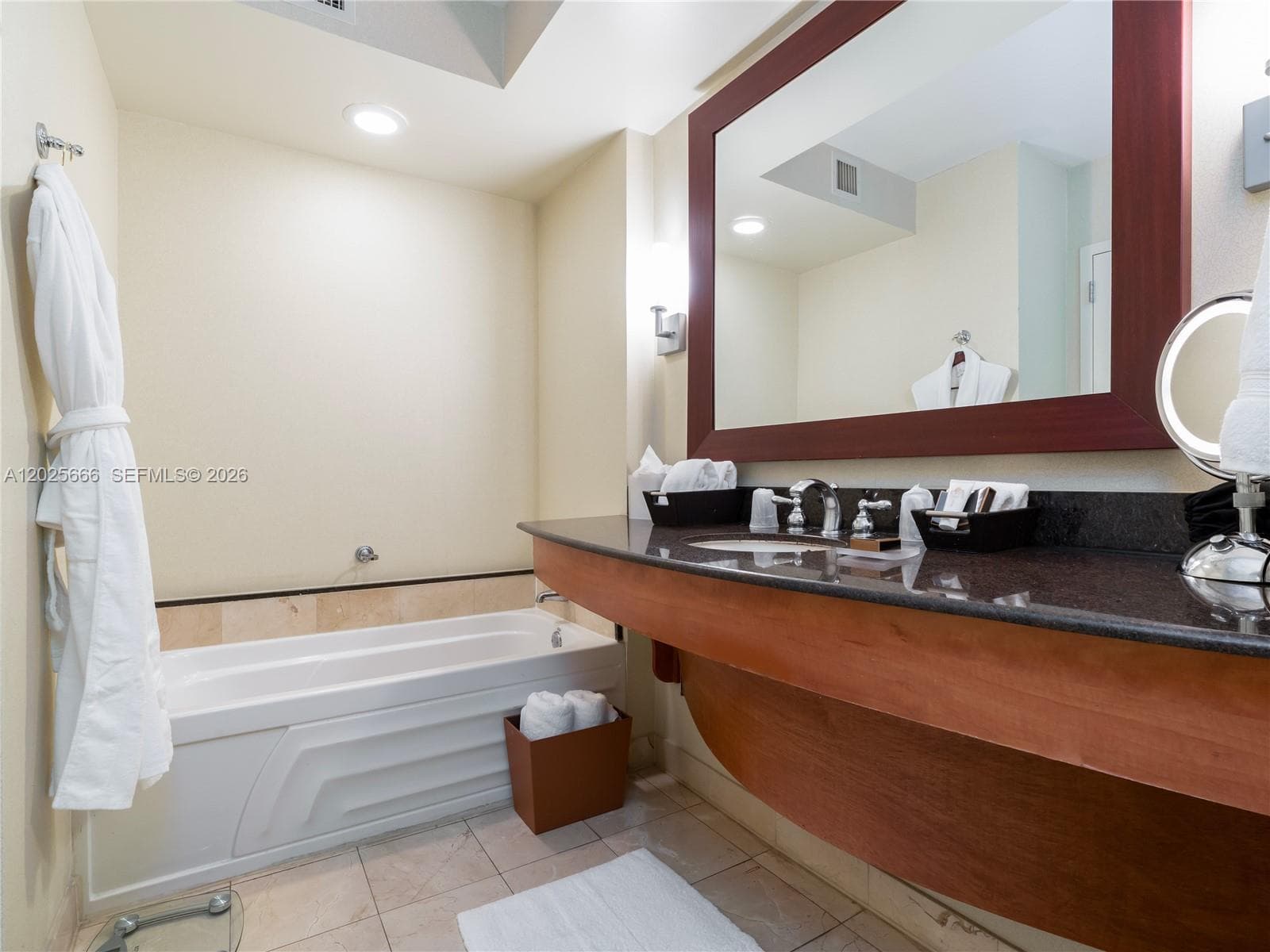18001 Collins Ave # 2118, Sunny Isles Beach FL 33160 — 5