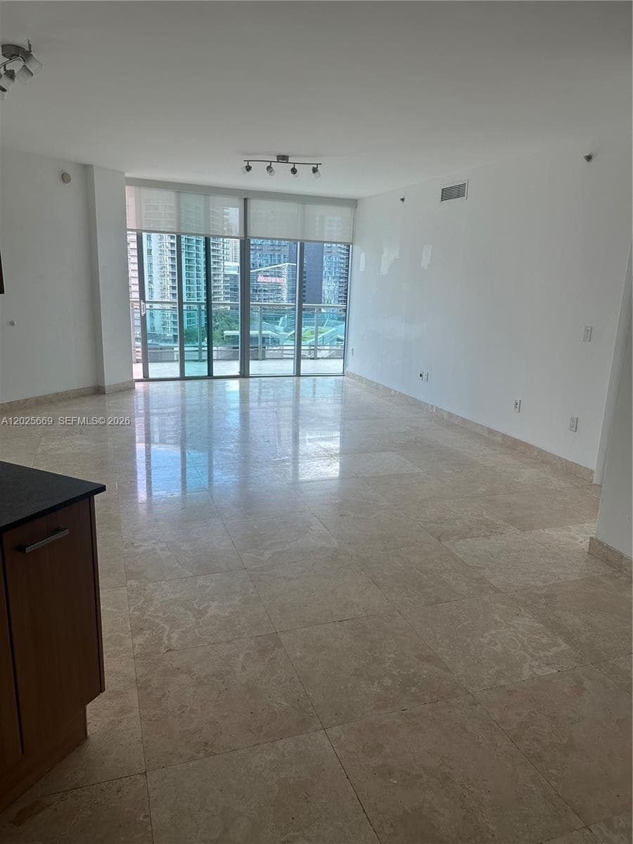 350 S Miami Ave # 2302, Miami FL 33130 — 7