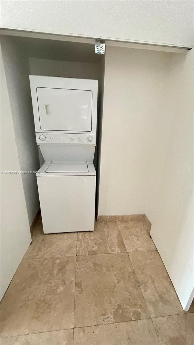350 S Miami Ave # 2302, Miami FL 33130 — 10