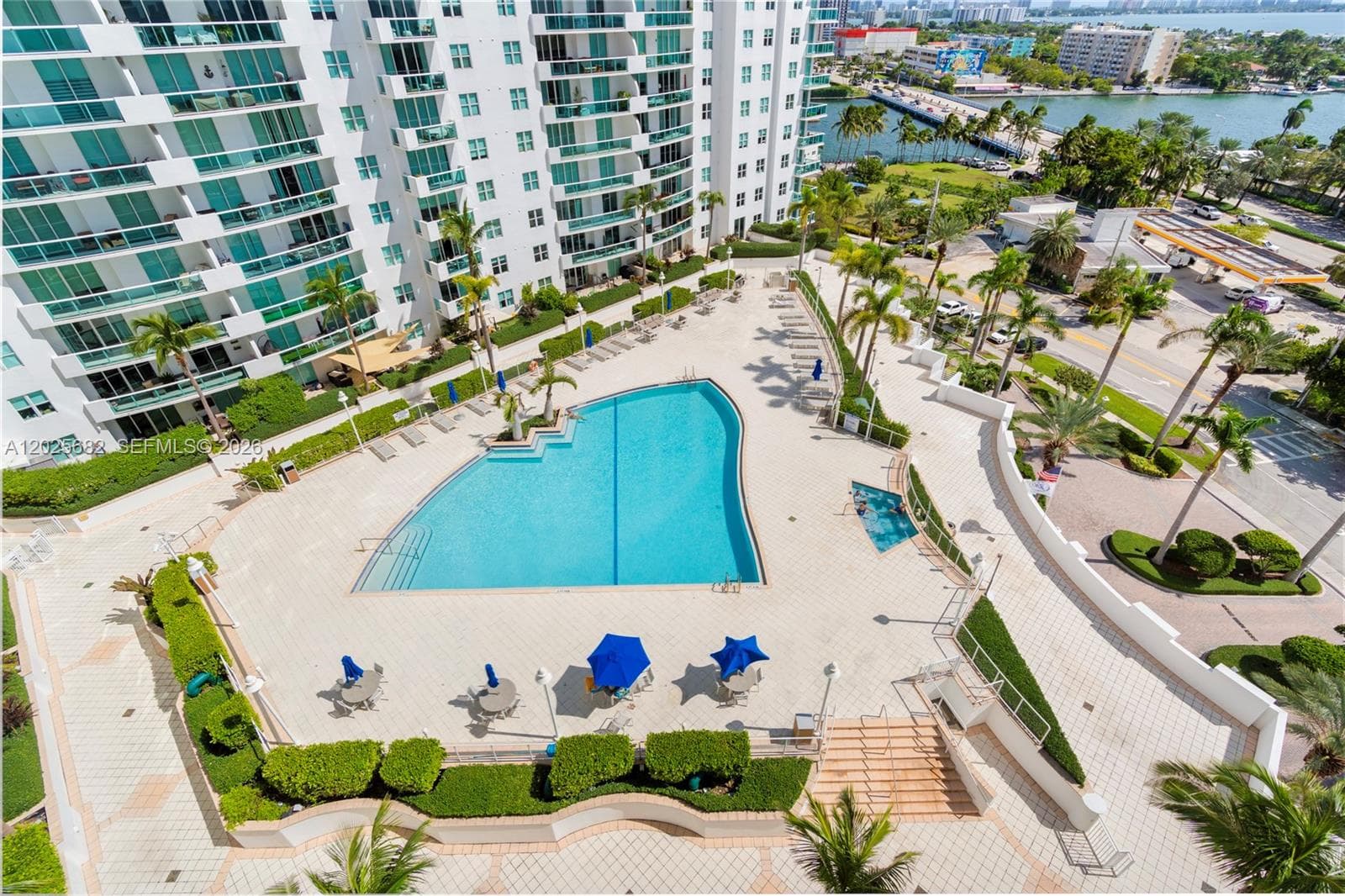 7910 Harbor Island Dr # 704, North Bay Village FL 33141 — 39