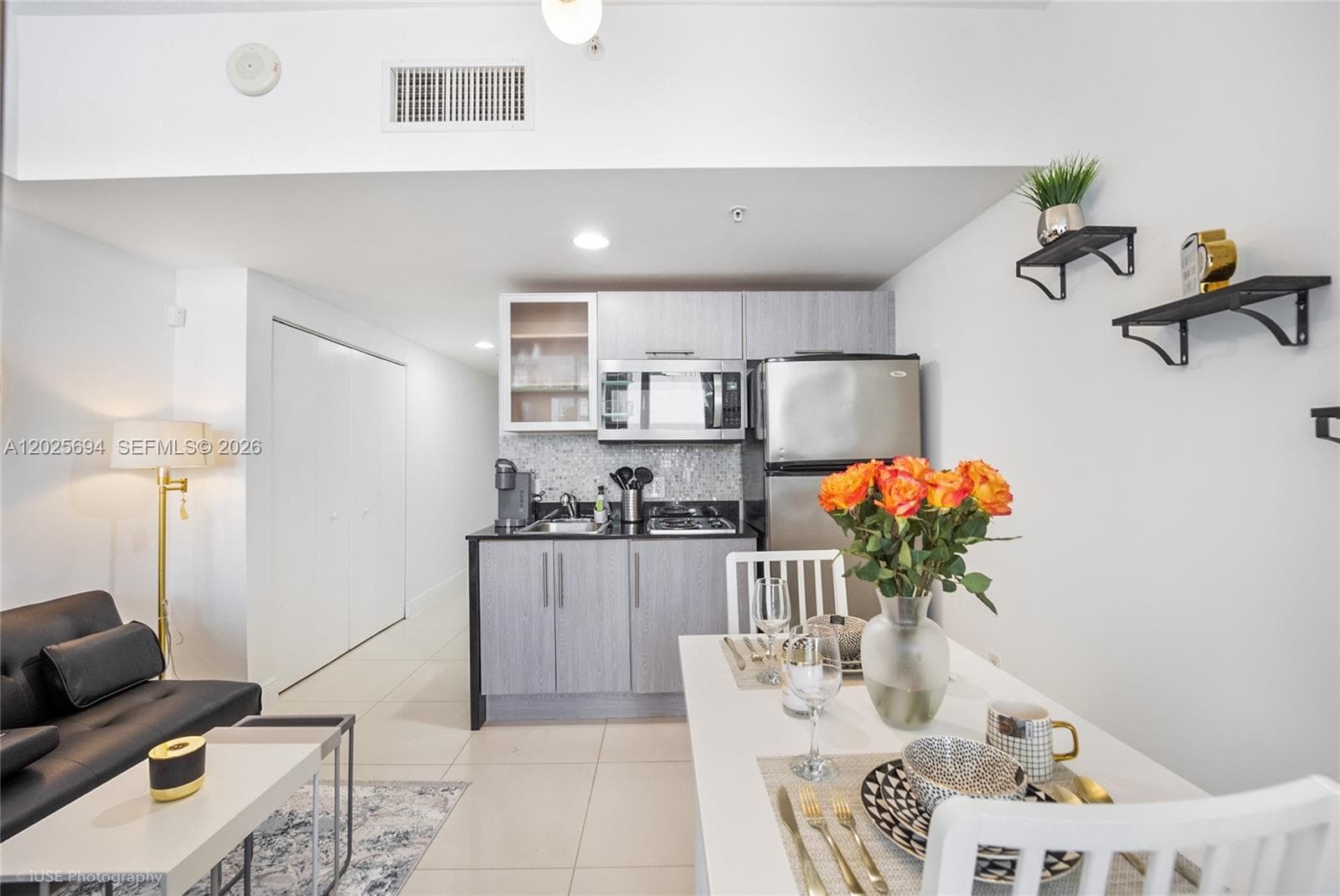 1750 N Bayshore Dr # 1219, Miami FL 33132 — 3