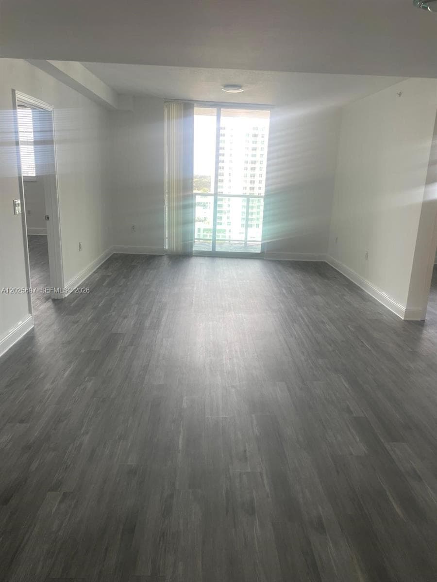 1250 S Miami Ave # 1303, Miami FL 33130 — 13
