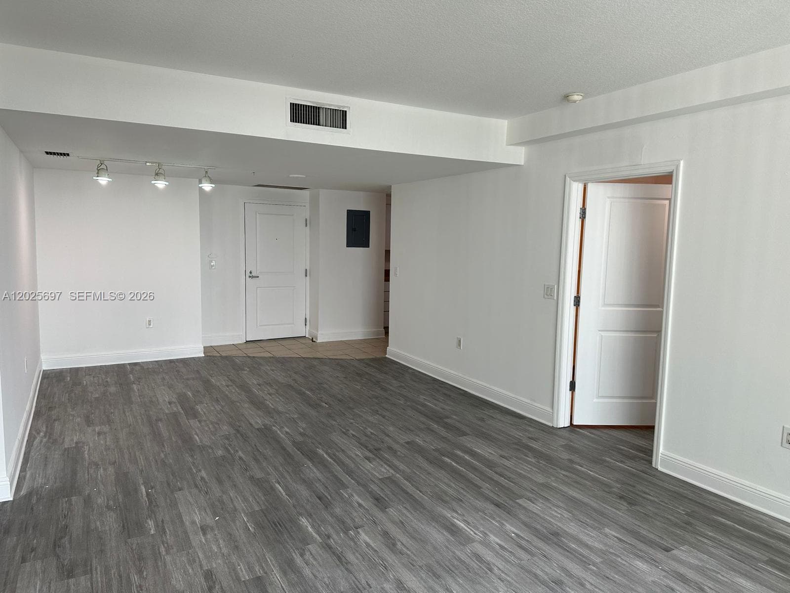 1250 S Miami Ave # 1303, Miami FL 33130 — 5