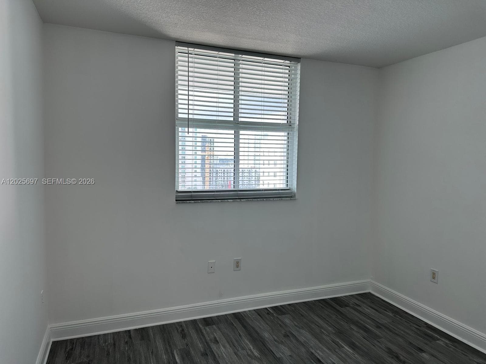 1250 S Miami Ave # 1303, Miami FL 33130 — 19