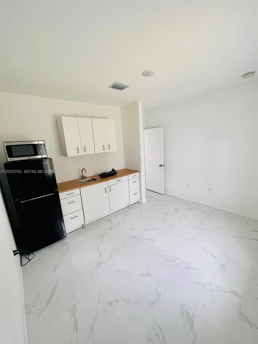 5308 NW 29th Ave, Miami FL 33142 — 39