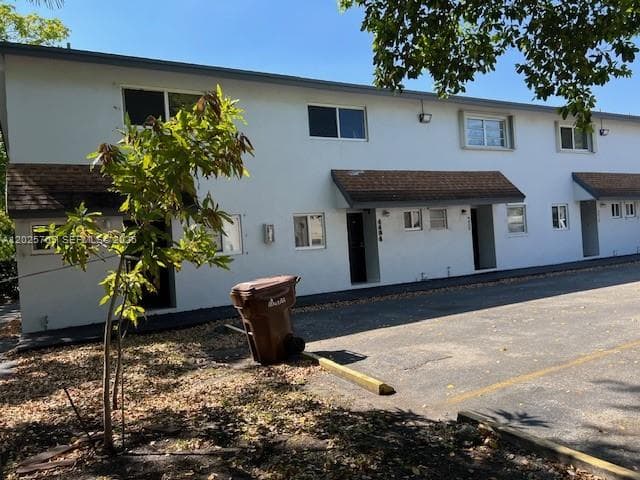 4424 W 12th Ln # 7, Hialeah FL 33012 — 1