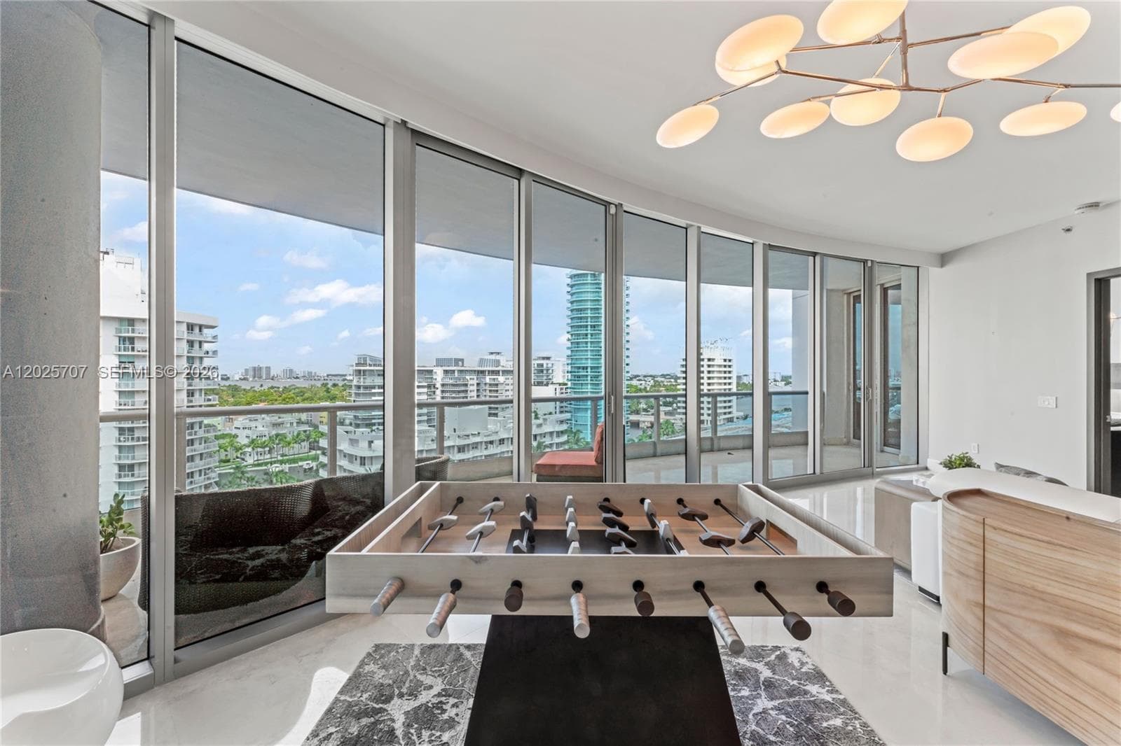 5959 Collins Ave # 1201, Miami Beach FL 33140 — 6