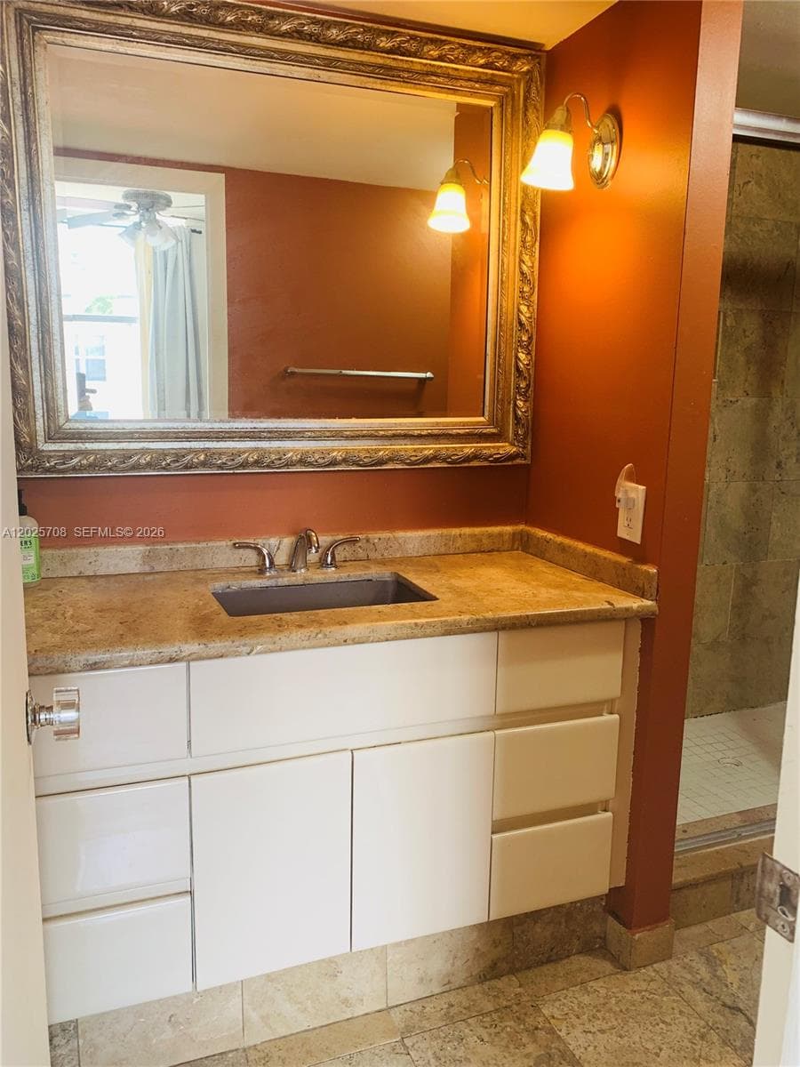 1651 NE 115th St # 21C, Miami FL 33181 — 16