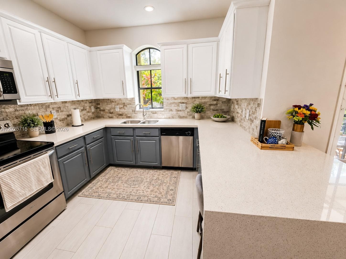 3054 NW 103rd Path, Doral FL 33172 — 12