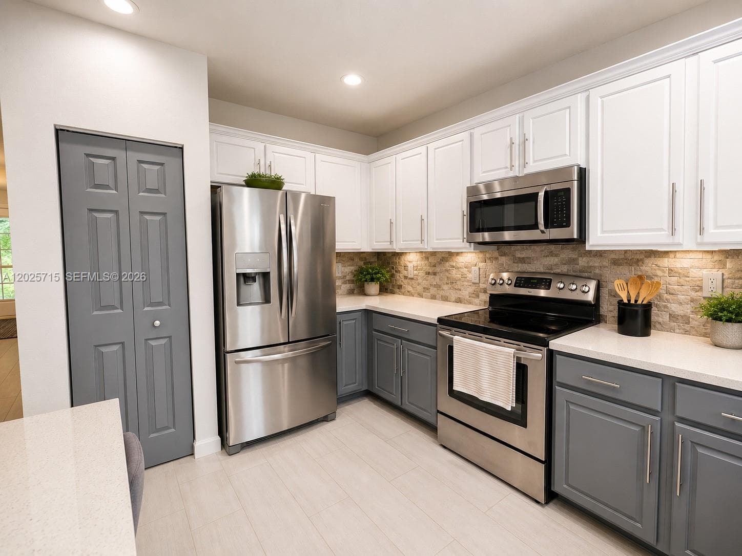 3054 NW 103rd Path, Doral FL 33172 — 15