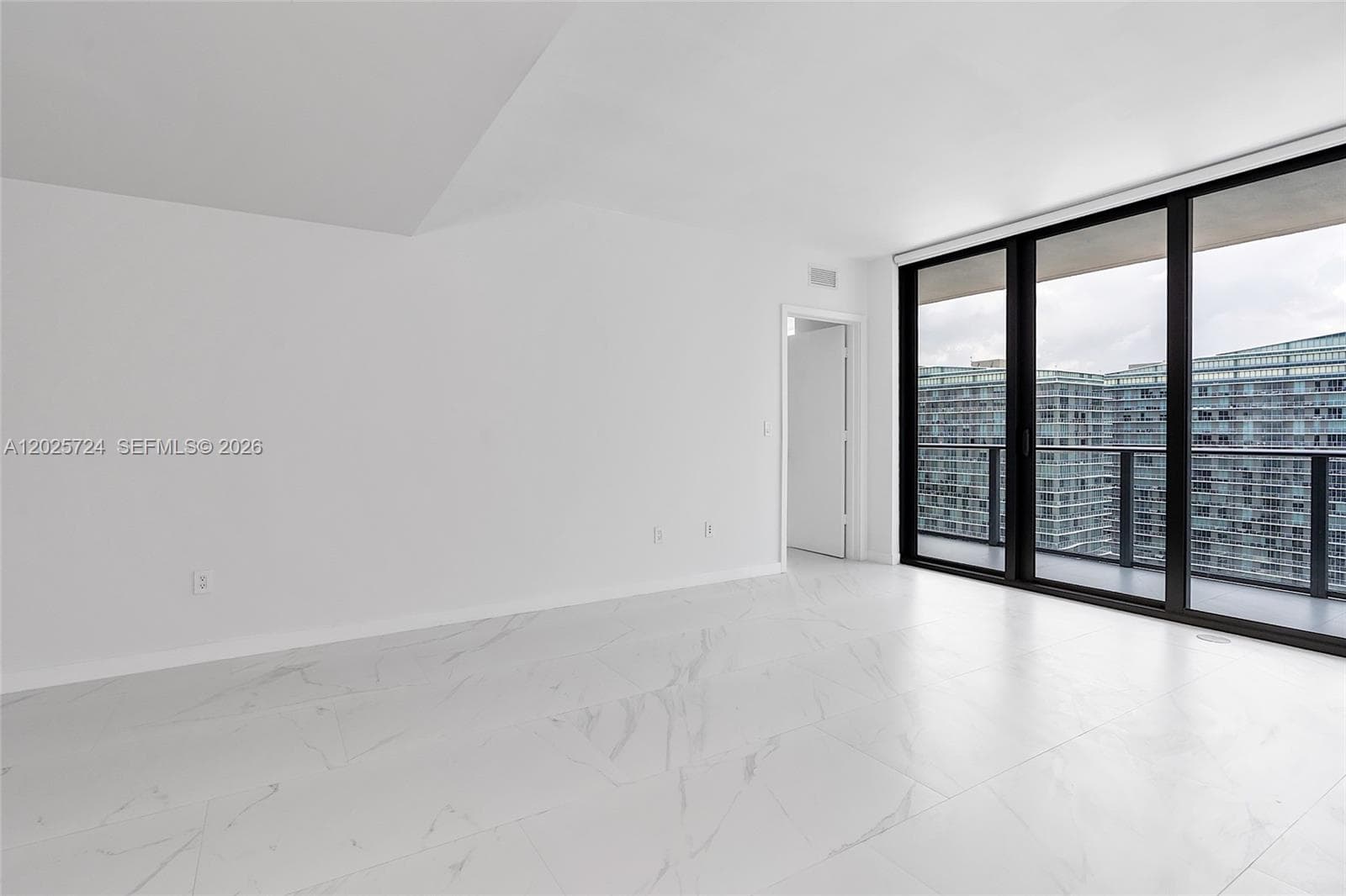 1300 S Miami Ave # 3211, Miami FL 33130 — 17