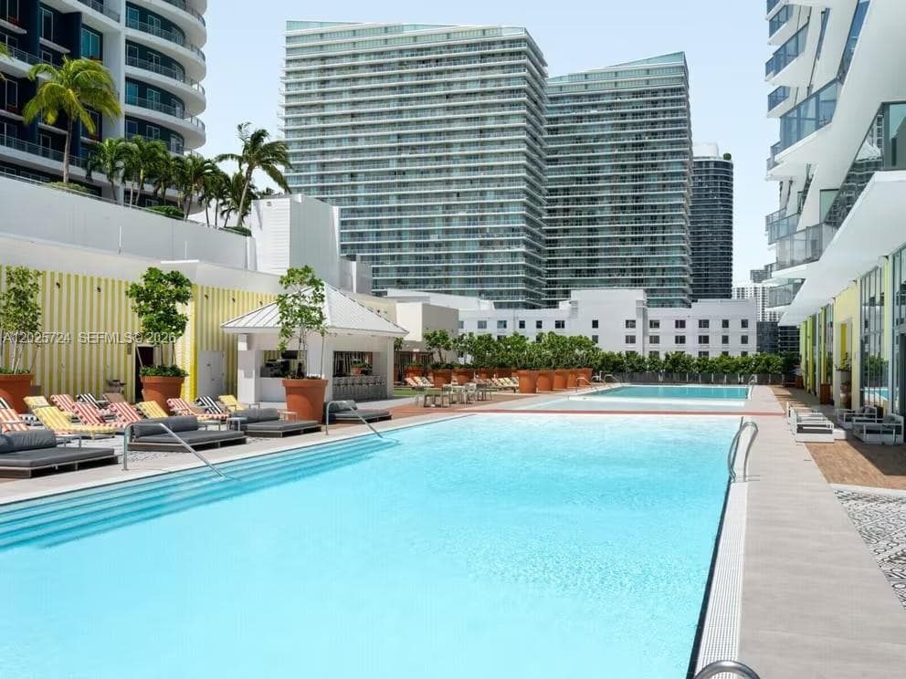 1300 S Miami Ave # 3211, Miami FL 33130 — 41